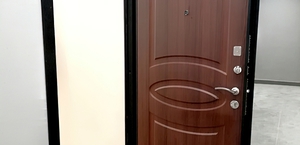 Наши работы в сентябре: монтаж квартирных дверей с МДФ-панелями