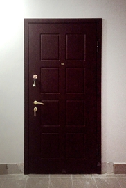 Дверь для квартиры с отделкой МДФ