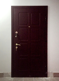 Дверь для квартиры с отделкой МДФ