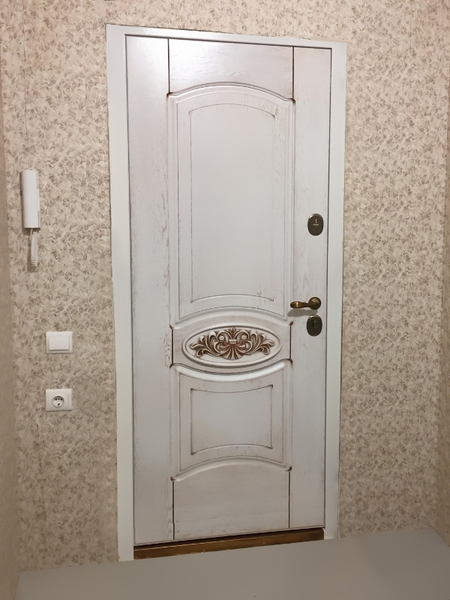 Белая накладка с патиной