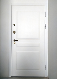 Белая стальная дверь