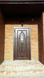 Дверь для строящегося дома