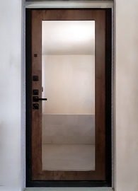 Дверь с черным МДФ и зеркалом