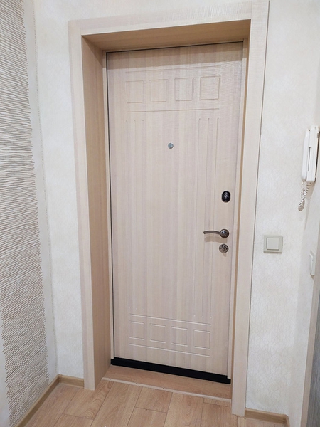 Дверь с откосами