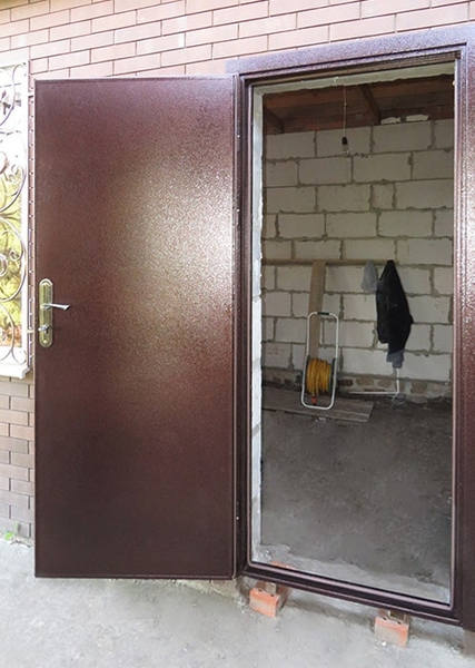 Дверь с порошковым напылением