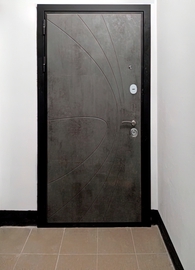 Дверь с серой МДФ панелью