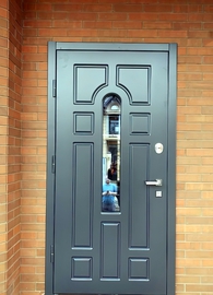 МДФ дверь с узким стеклопакетом