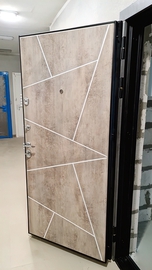 Металлическая дверь с фрезерованным МДФ