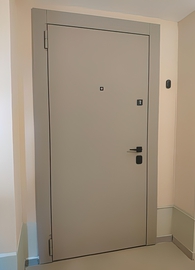 Металлическая дверь с МДФ, наружная сторона
