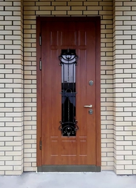 Одностворчатая дверь с МДФ
