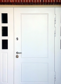 Широкая дверь с белым МДФ