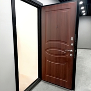 Фото металлических дверей с МДФ панелями