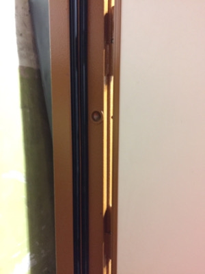 Дверь с терморазрывом - контуры уплотнения