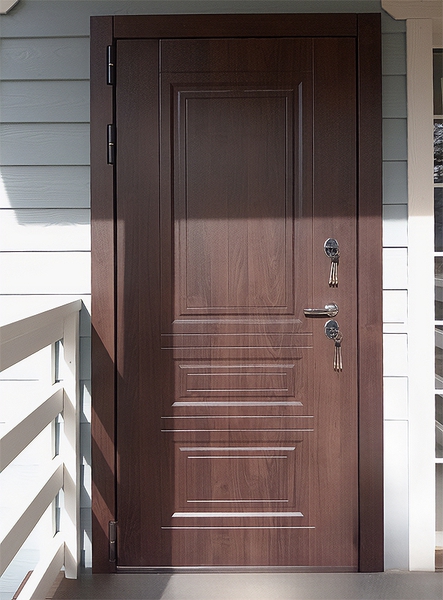 Уличная дверь с МДФ