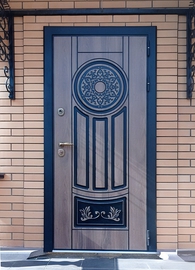 Уличная дверь с МДФ