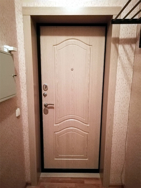 Входная дверь