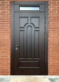 Входная МДФ дверь с остекленной фрамугой