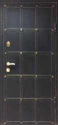 Фото двери с кованым рисунком «Клетка»